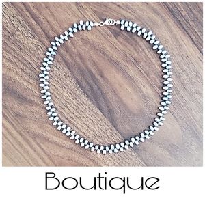 {HP} Black Pearl Necklace (Genuine)